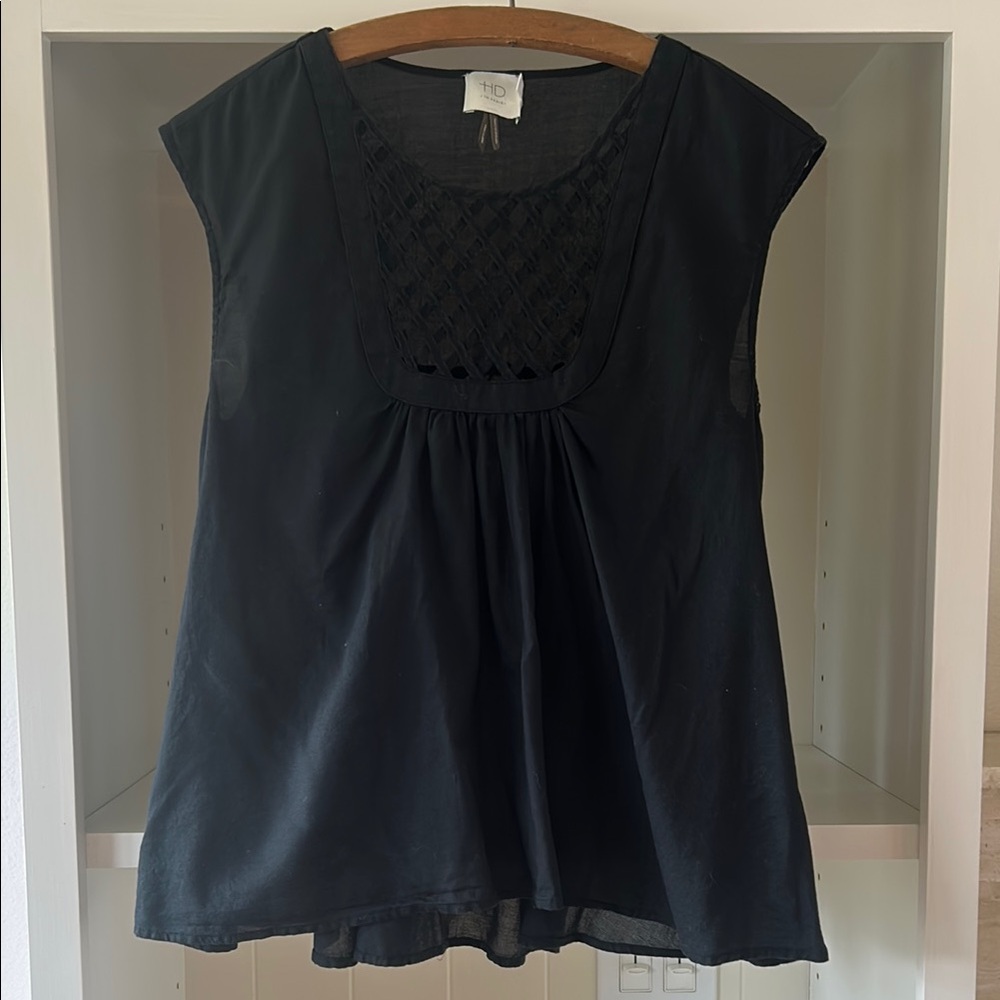 HD in Paris Black Sleeveless Blouse